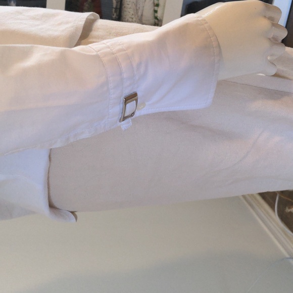 Express Design Studio, White ,Size Small, Long sleeve button down Dressy shirt. - Picture 5 of 12